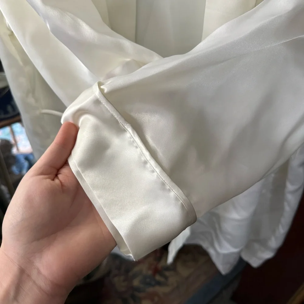 Victoria’s Secret White Satin Bridal Robe - Picture 6 of 7